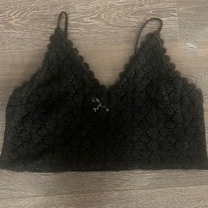 H&M lace cropped tank